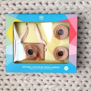 Manhattan Toy Historian Camera